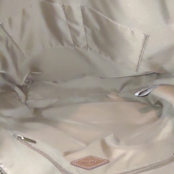 Fossils Sydney Brown Leather Shopper Tote - Picture 11 of 12